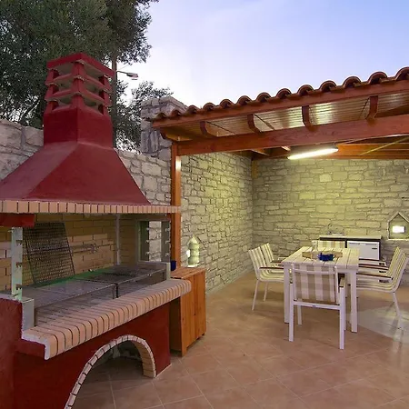 Villa Blue 2 - With Private Pool *